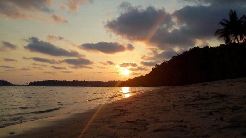 Direct access to a gorgeous beach and a stunning sunset at Chivapuri Beach Resort