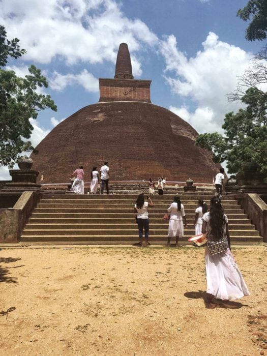 places to visit in Anuradhapura