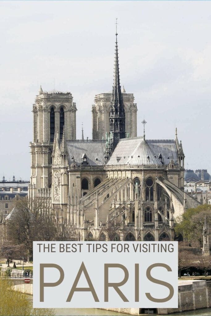 Discover the best tips for visiting Paris - via @clautavani