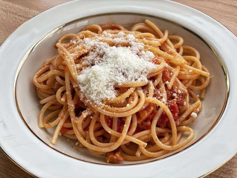 tips travelling to italy amatriciana