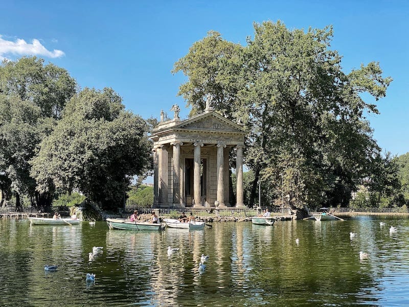 Giardini di Villa Borghese running in Rome