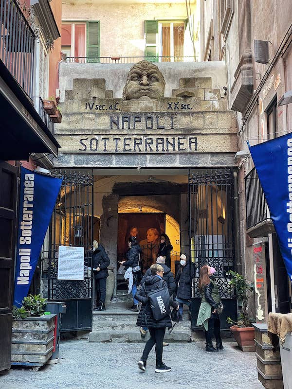 things to do in Naples Italy