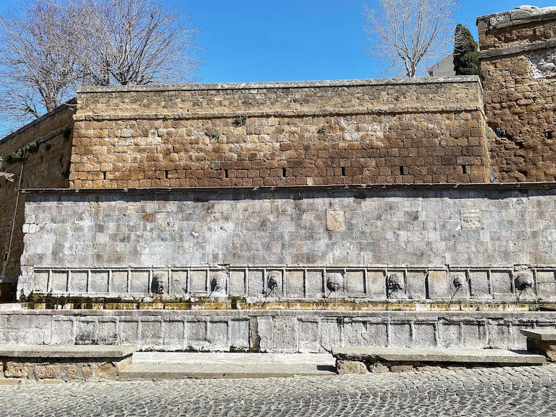 Fontana delle Sette Cannelle Tuscania