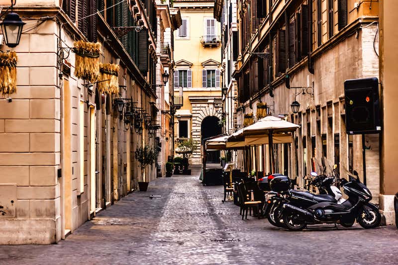 rent a scooter in Rome