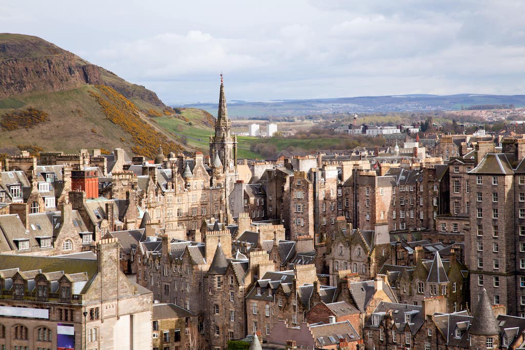 visiting Edinburgh train from london to edinburgh