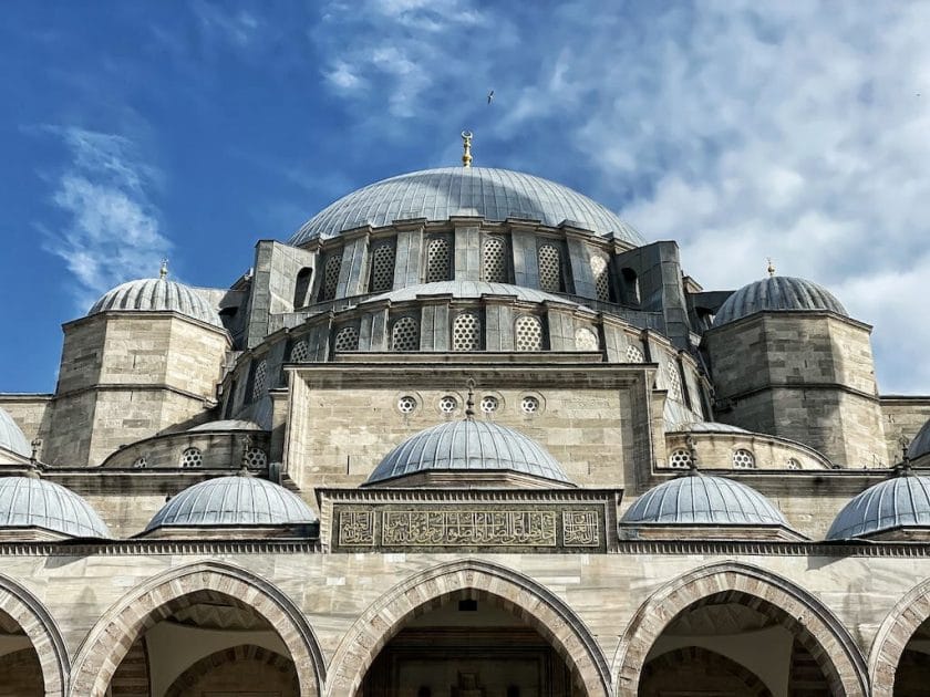 Istanbul itinerary where to stay in Istanbul